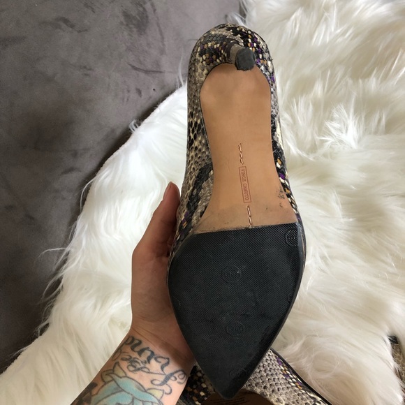 Vince Camuto leather heels snake like - Picture 9 of 17